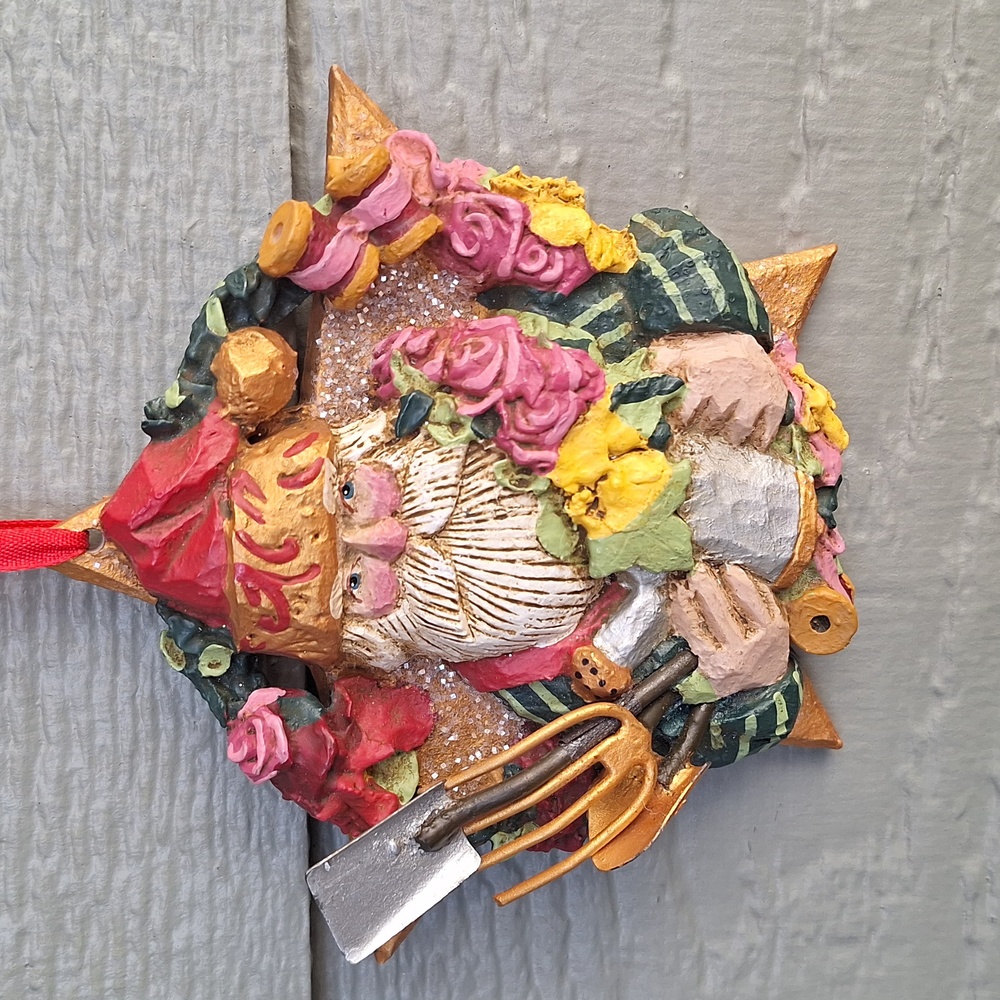VTG Pam Schifferl America The Beautiful Farmer Santa Carved Holiday Ornament
